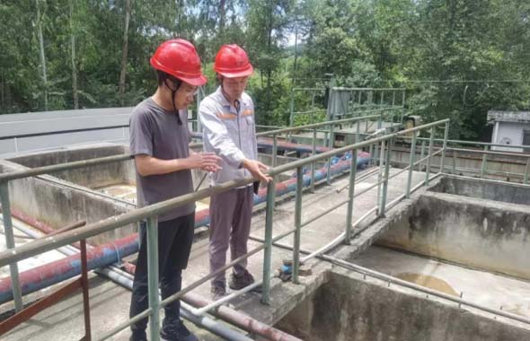 城投建材集团多措并举守护汛期与高温天气生产安全